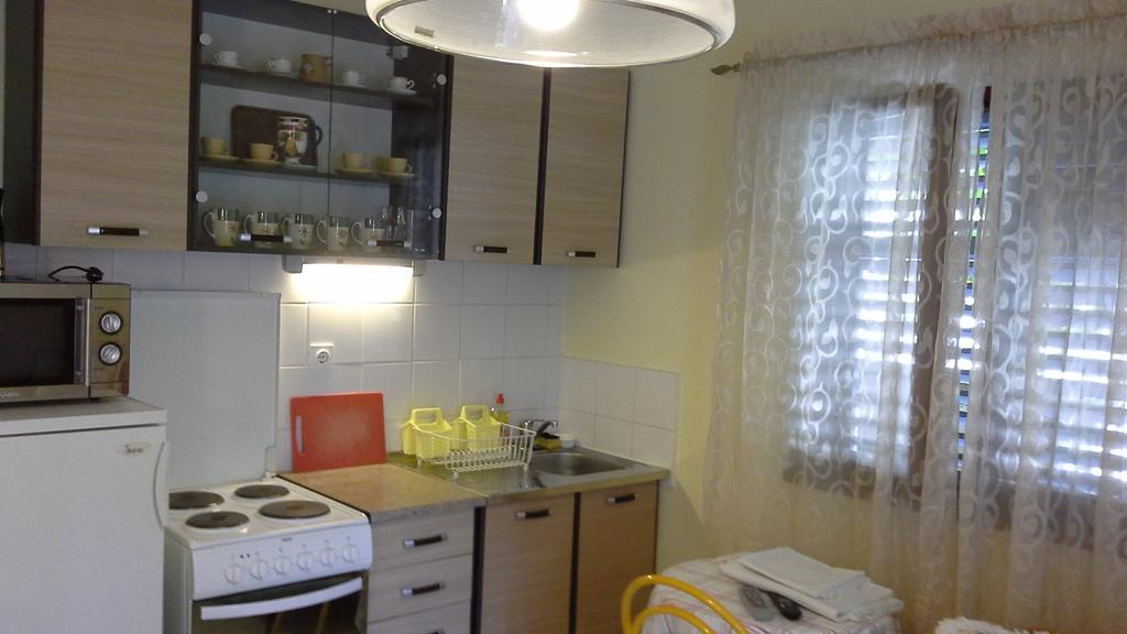 Apartments Anini Dvori Promajna Ngoại thất bức ảnh